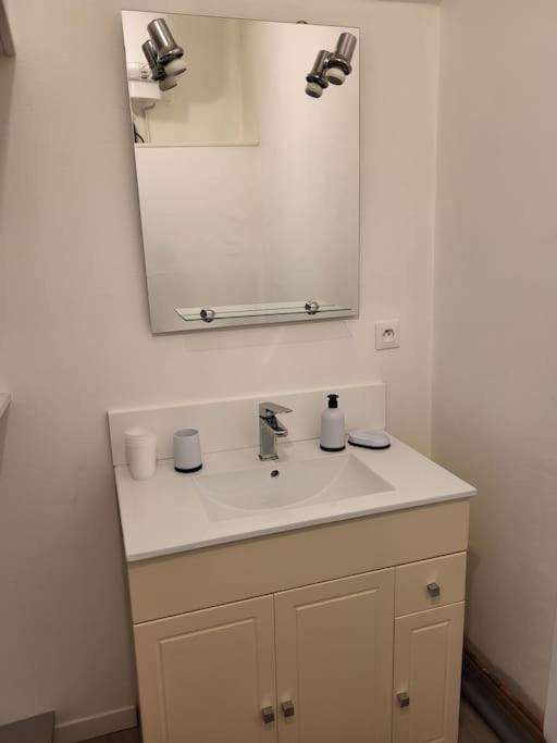 Appartement Proche Des Remparts ลองก์ ภายนอก รูปภาพ