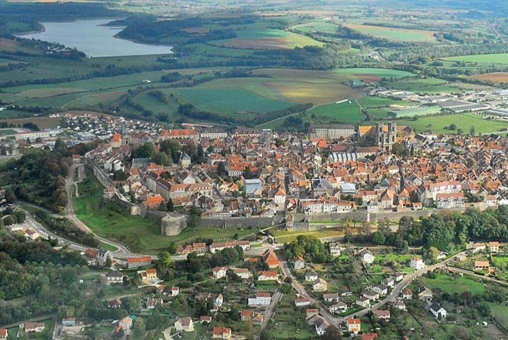 Appartement Proche Des Remparts ลองก์ ภายนอก รูปภาพ
